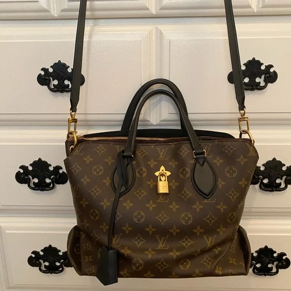 Louis Vuitton flower zipped tote MM handbag - Picture 3 of 16